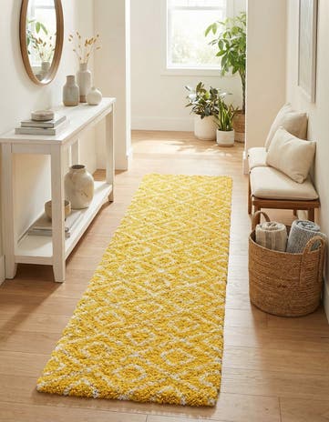 2' 7 x 12' Lattice Shag Runner Rug