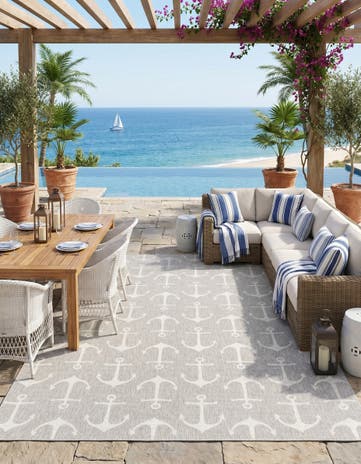 10' x 13' Easy-Clean Coastal Indoor / Outdoor Rug