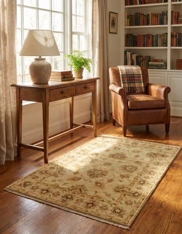 2' 8 x 4' Hand Knotted Peshawar Ziegler Rug