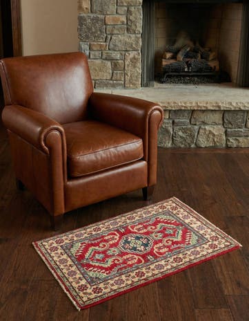 2' 8 x 4' 3 Hand Knotted Kazak Rug
