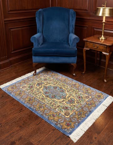 2' 8 x 3' 10 Ghom Silk Rug