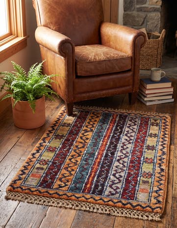 1' 4 x 2' Hand Knotted Ziegler Rug