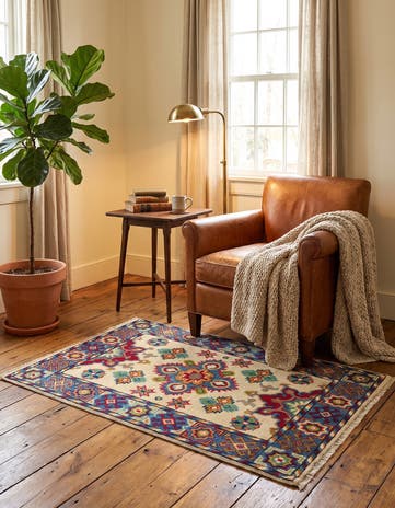 2' x 3' Hand Knotted Kazak Rug