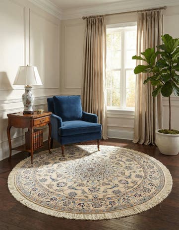 4' 11 x 4' 11 Nain Wool Round Rug