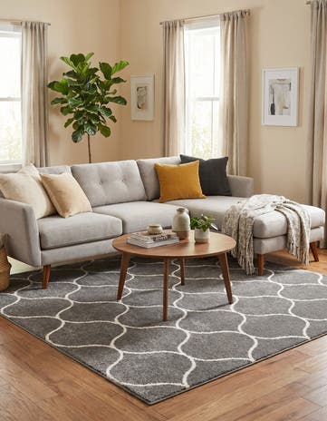 7' x 7' Lattice Frieze Square Rug