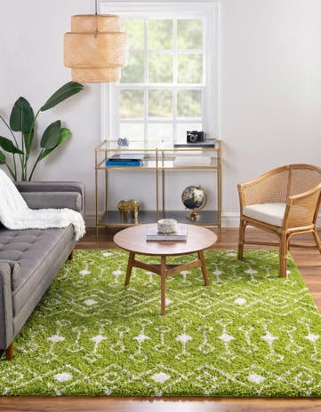 7' 10 x 7' 10 Moroccan Trellis Shag Square Rug
