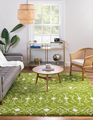 7' 10 x 7' 10 Moroccan Trellis Shag Square Rug