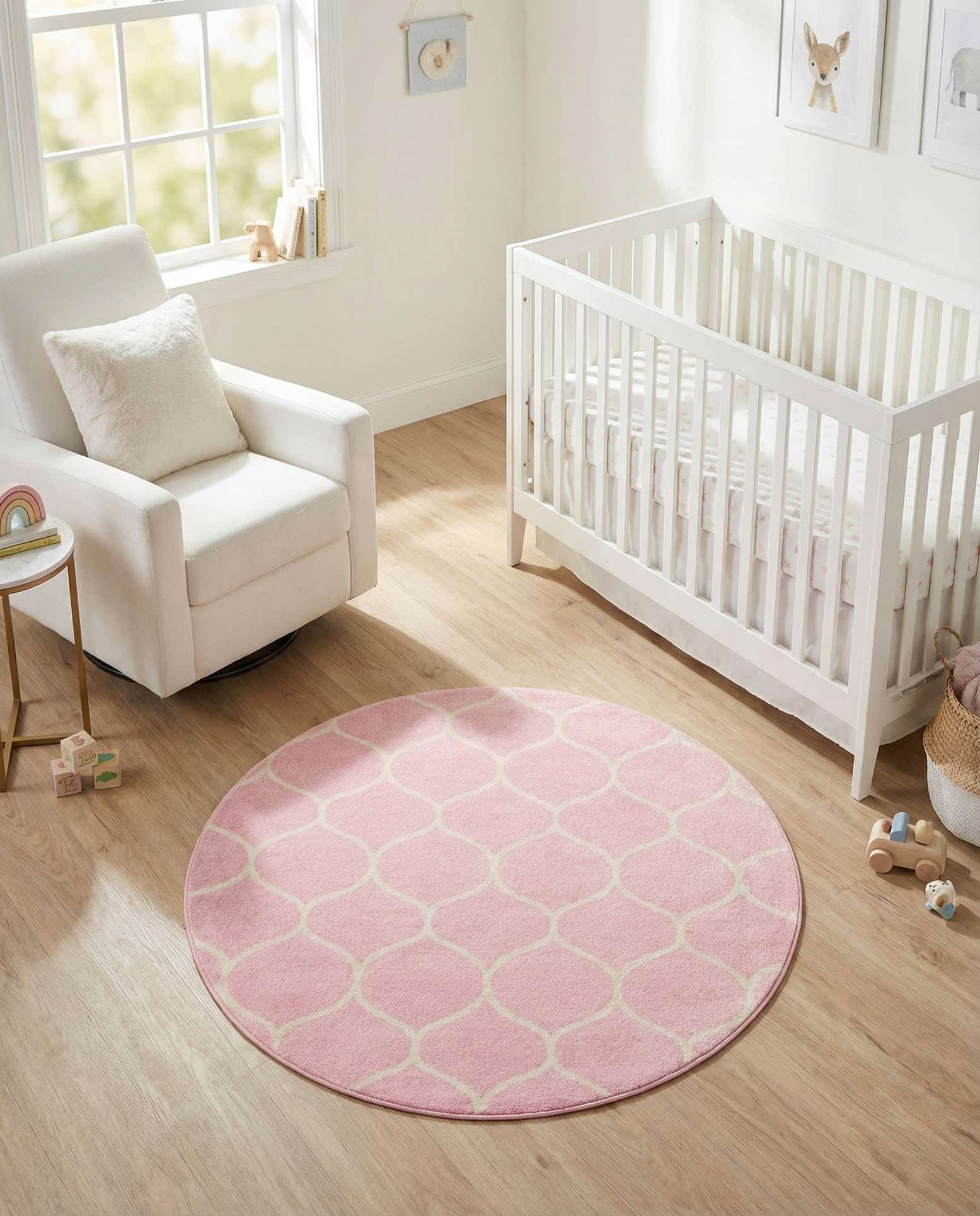3' x 3' Lattice Frieze Round Rug