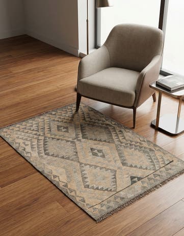 3' 8 x 4' 11 Hand Woven Kilim Maymana Wool Rug
