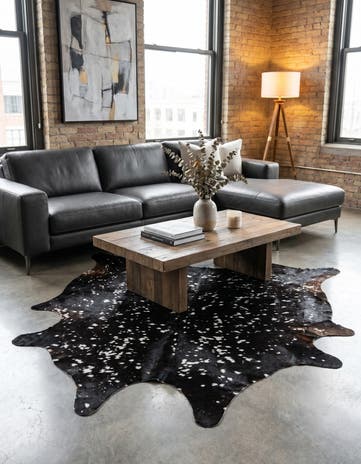 6' 8 x 6' 8 Cowhide Leather Square Rug