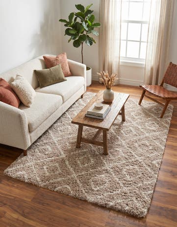 5' 3 x 8' Lattice Shag Rug