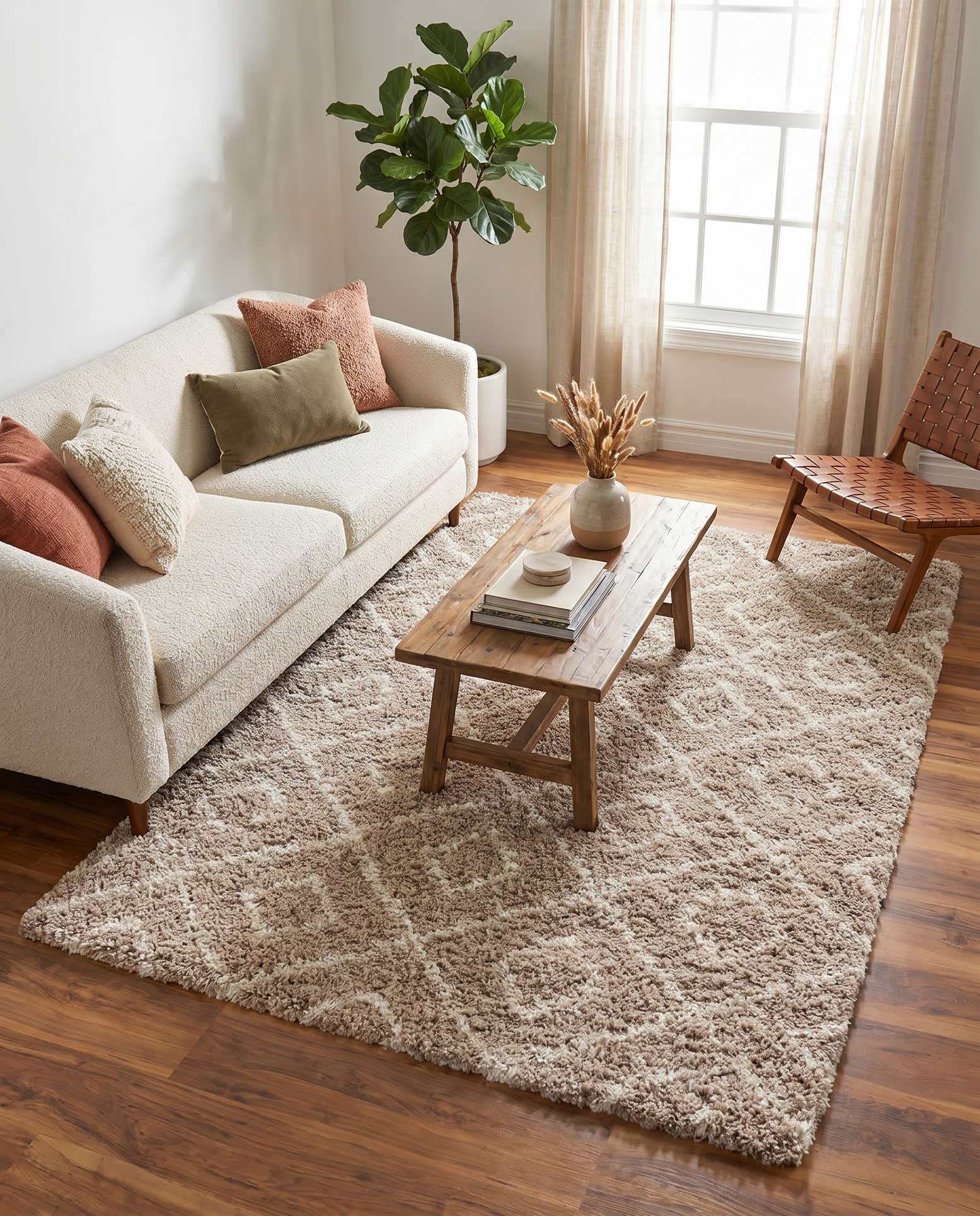 5' 3 x 8' Lattice Shag Rug