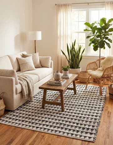Black and White Hand Woven Chindi Jute Rug