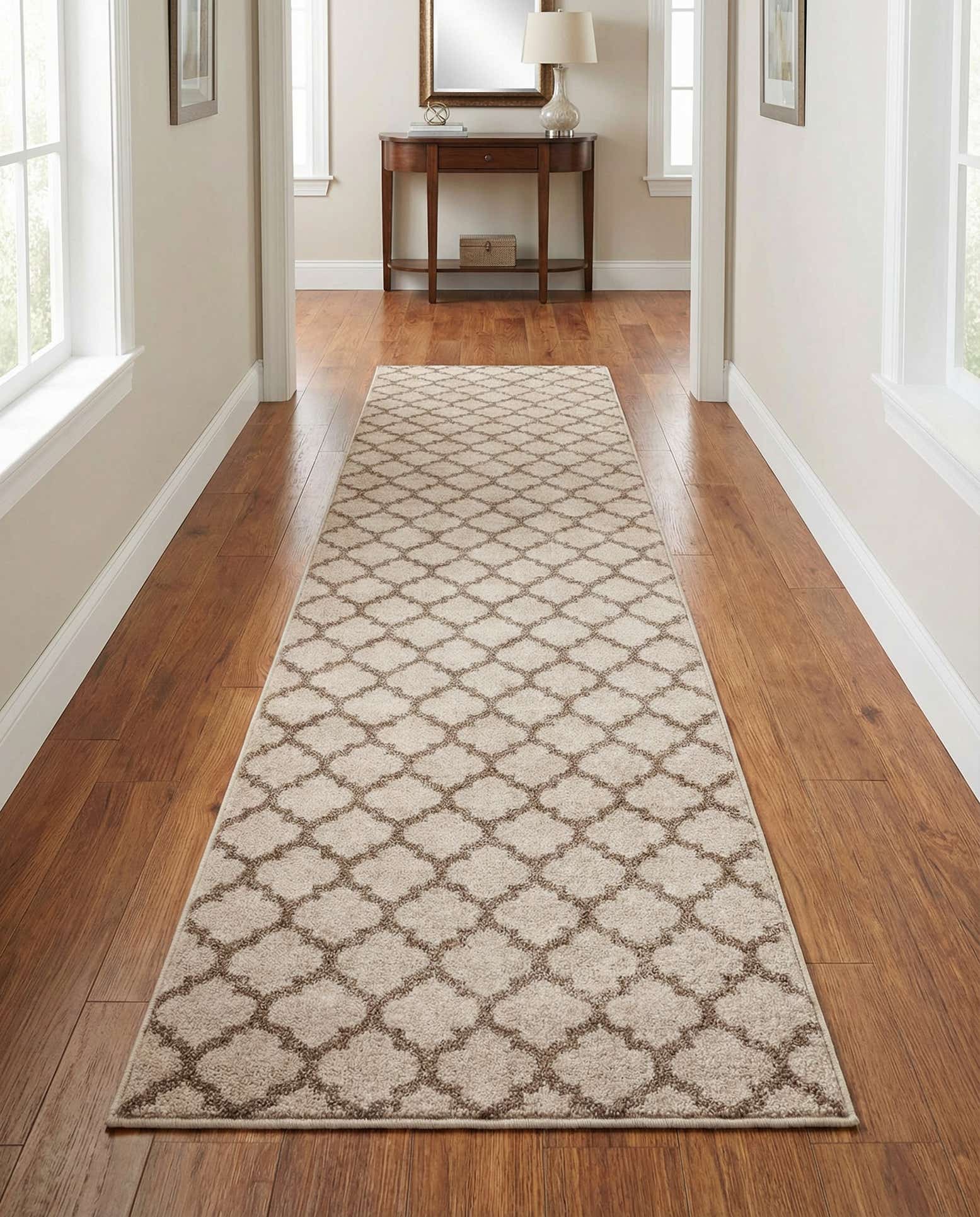 2' 7 x 10' Lattice Runner Rug