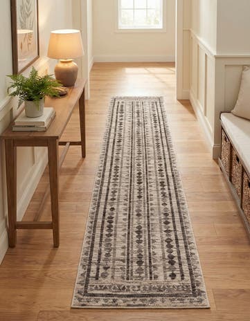 2' 7 x 12' 6 Grand Tradition Rug