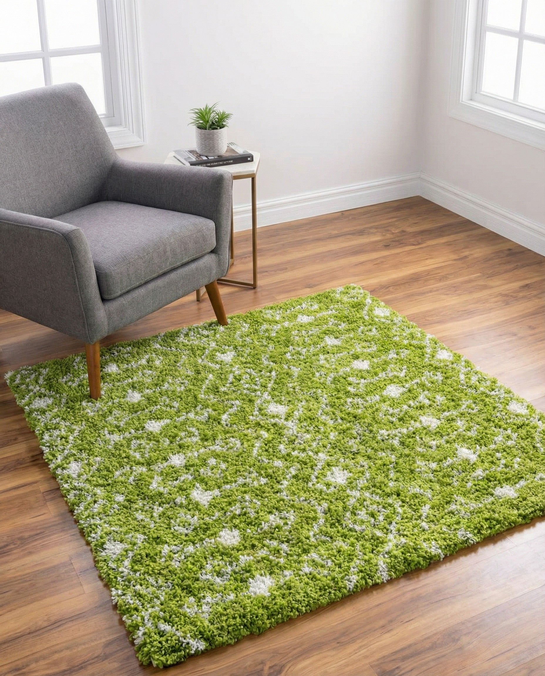 4' x 4' Moroccan Trellis Shag Square Rug