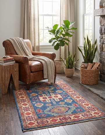 2' 7 x 4' 2 Hand Knotted Kazak Rug