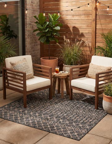 5' 3 x 5' 3 Easy-Clean Lattice Indoor / Outdoor Square Rug