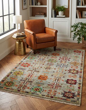 4' x 6' 2 Hand Knotted Ariana Ziegler Rug