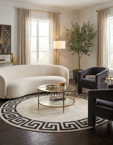 7' 10 x 7' 10 Greek Key Round Rug