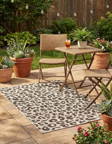 3' x 5' 3 Easy-Clean Safari Indoor / Outdoor Rug