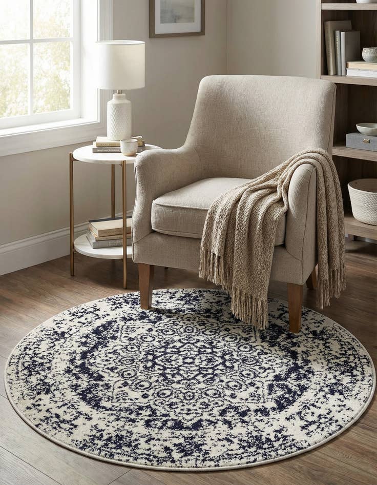 Detail image of 3' x 3' Arlington Round Rug