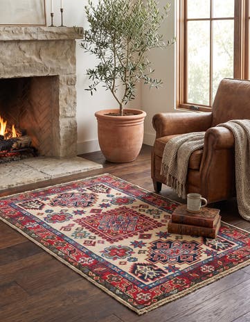 2' 9 x 4' 5 Hand Knotted Kazak Rug