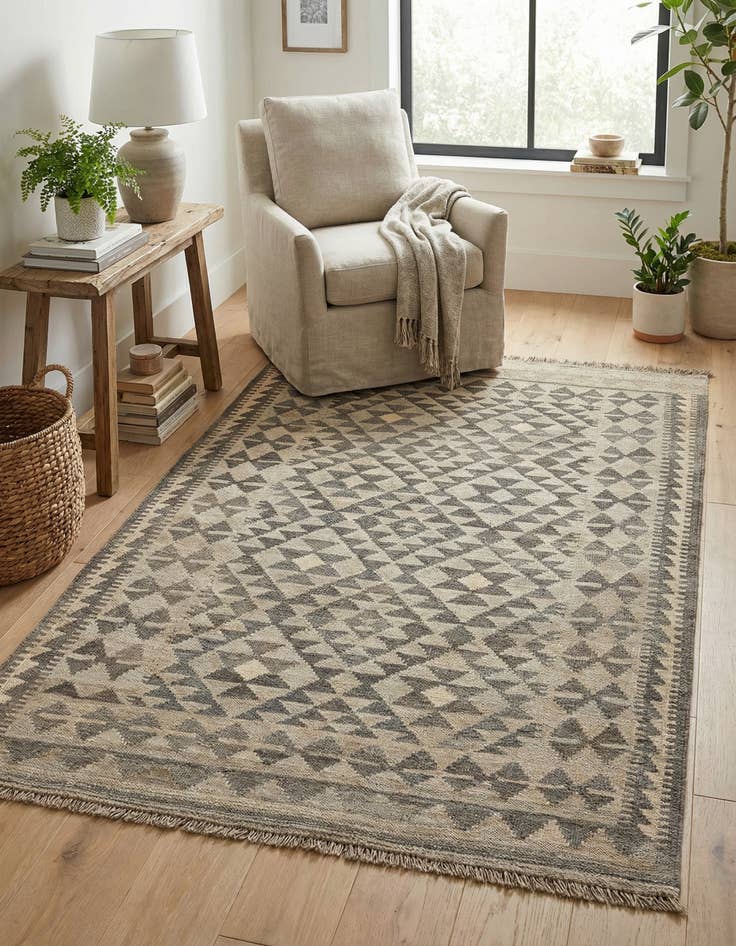 Detail image of 3' 6 x 5' 2 Hand Woven Kilim Maymana Wool Rug