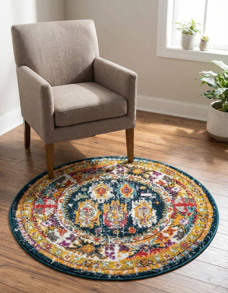 Detail image of 3' x 3' Carrington Round Rug