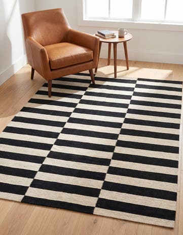 3' 7 x 4' 9 Hand Woven Kilim Modern Wool Rug