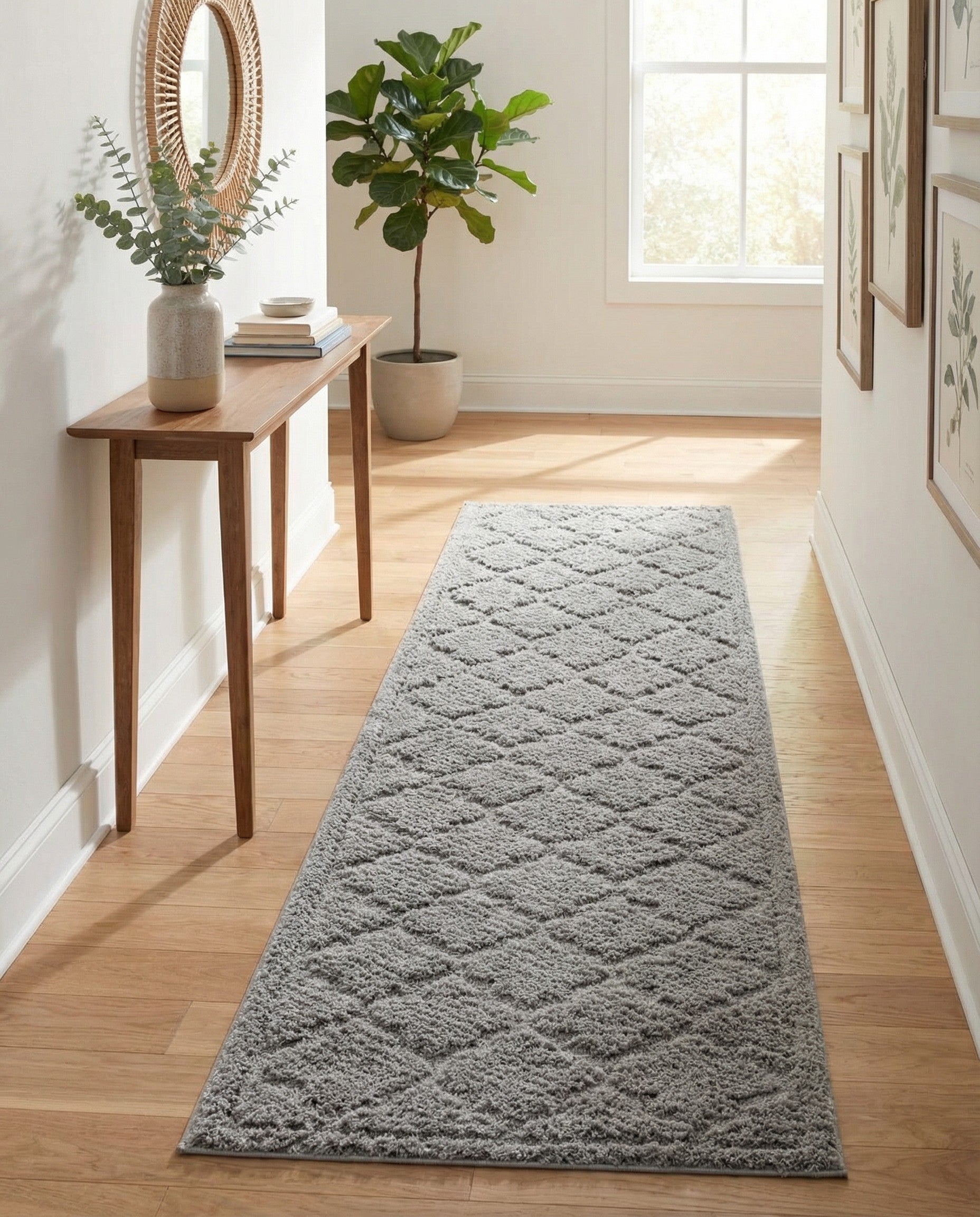 2' x 6' 7 Lattice Shag Runner Rug