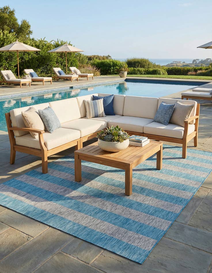 Detail image of 9' x 12' Easy-Clean Ribbon Indoor / Outdoor Rug