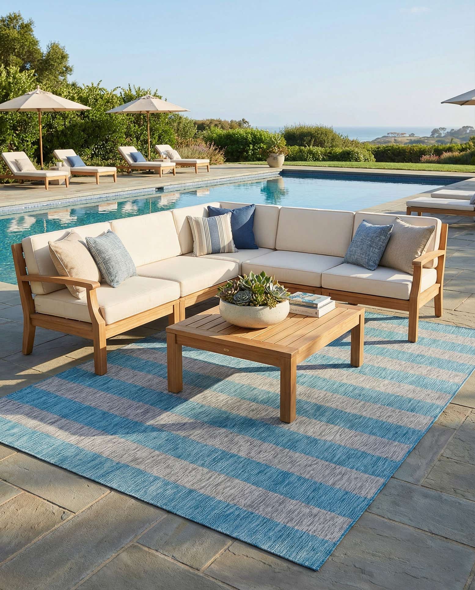 9' x 12' Easy-Clean Ribbon Indoor / Outdoor Rug