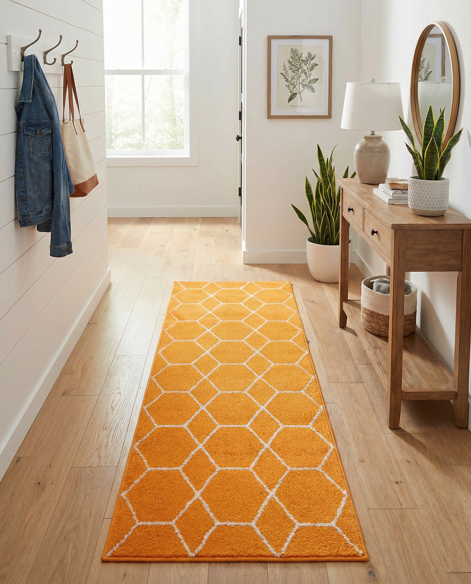 2' x 6' Trellis Frieze Runner Rug