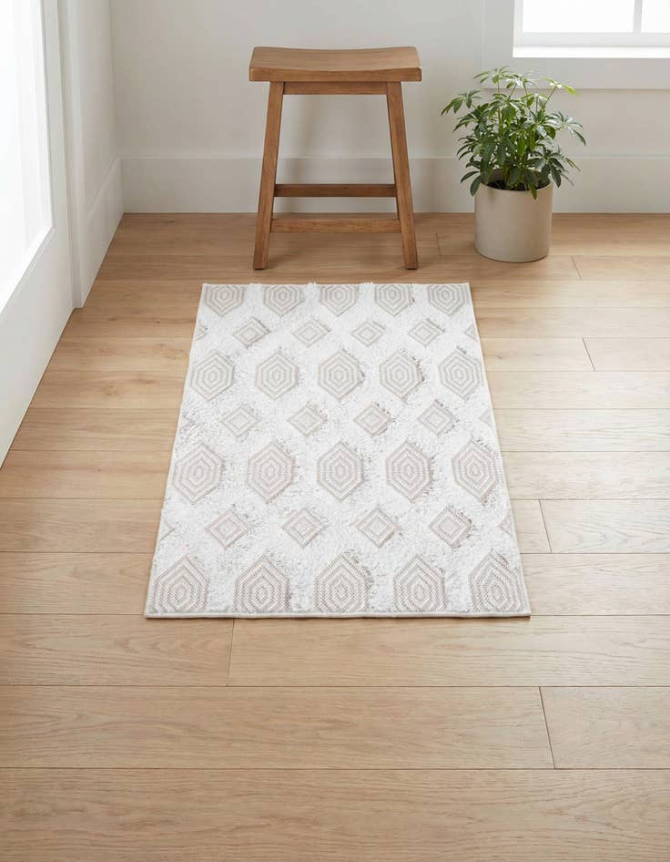 Detail image of 2' 3 x 3' Sabrina Soto Casa Havana Rug