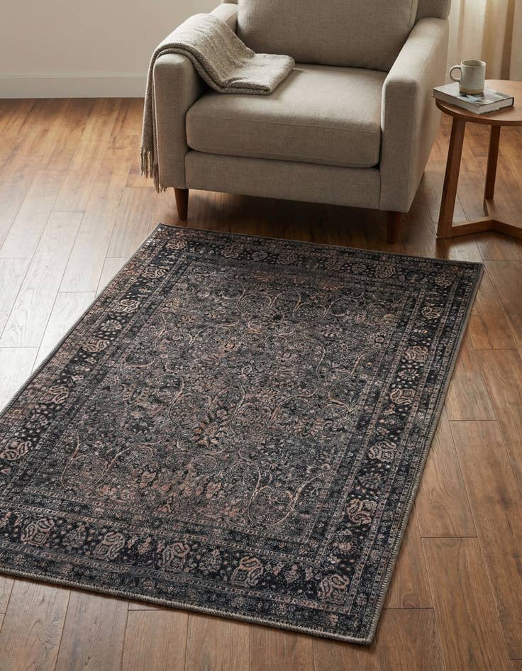 Detail image of 3' 3 x 5' 3 Yara Rug