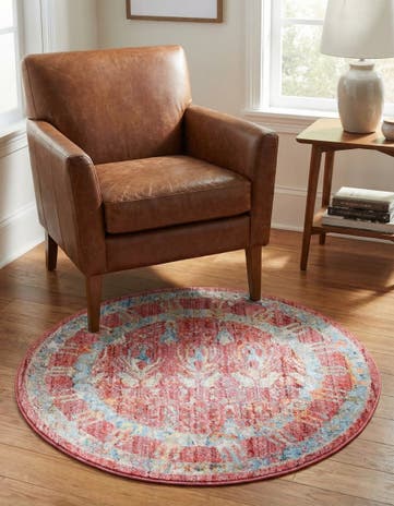 Red Williamsburg Round Rug