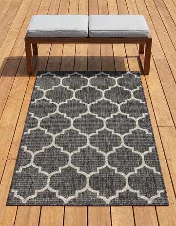 3' x 5' 3 Easy-Clean Lattice Indoor / Outdoor Rug