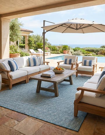 9' x 12' 2 Easy-Clean Lattice Indoor / Outdoor Rug