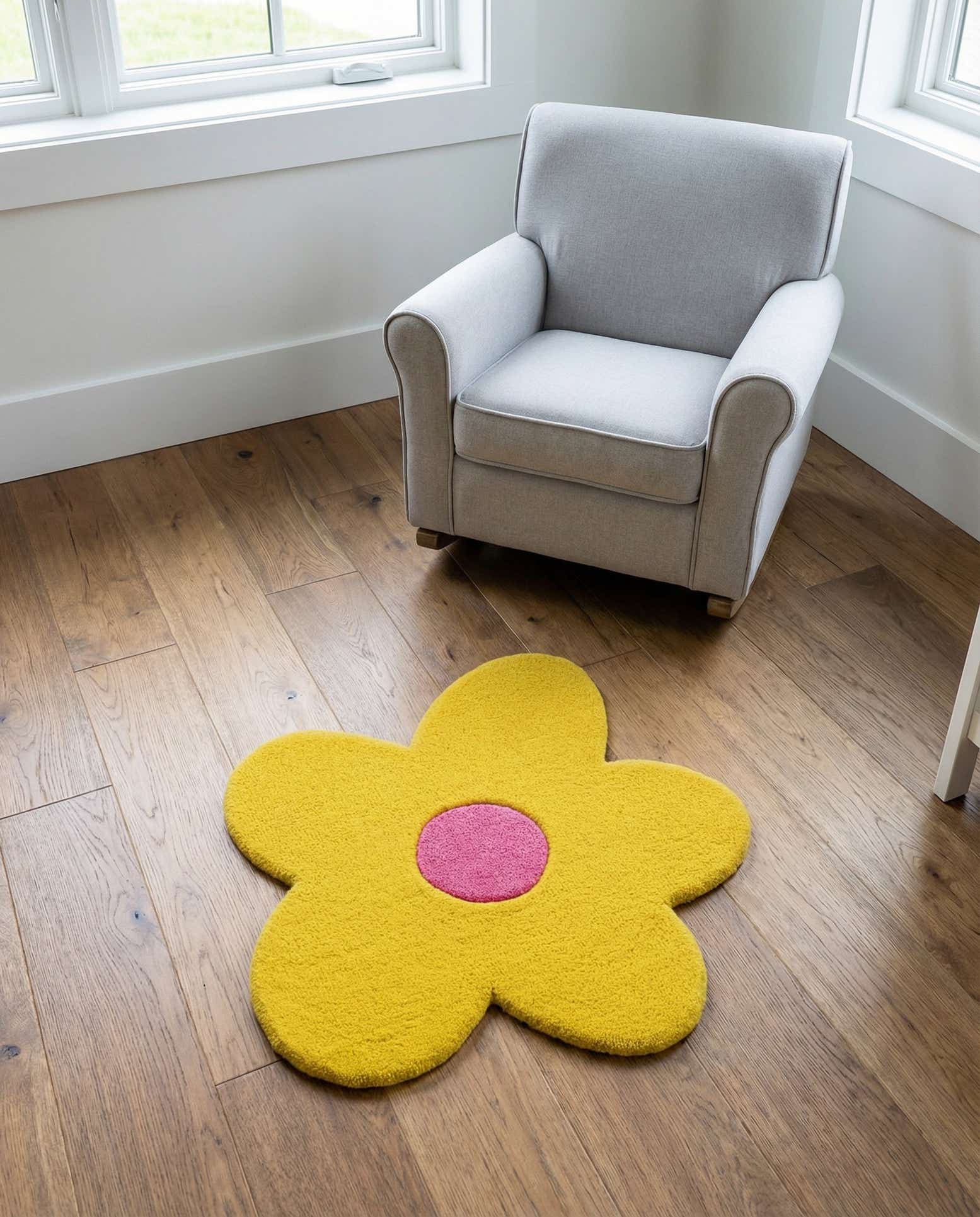2' 2 x 2' 2 Happy Rugs Funky Flower Wool Round