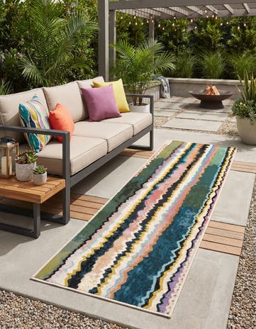 2' x 8' Easy-Clean Modern Indoor / Outdoor Runner Rug