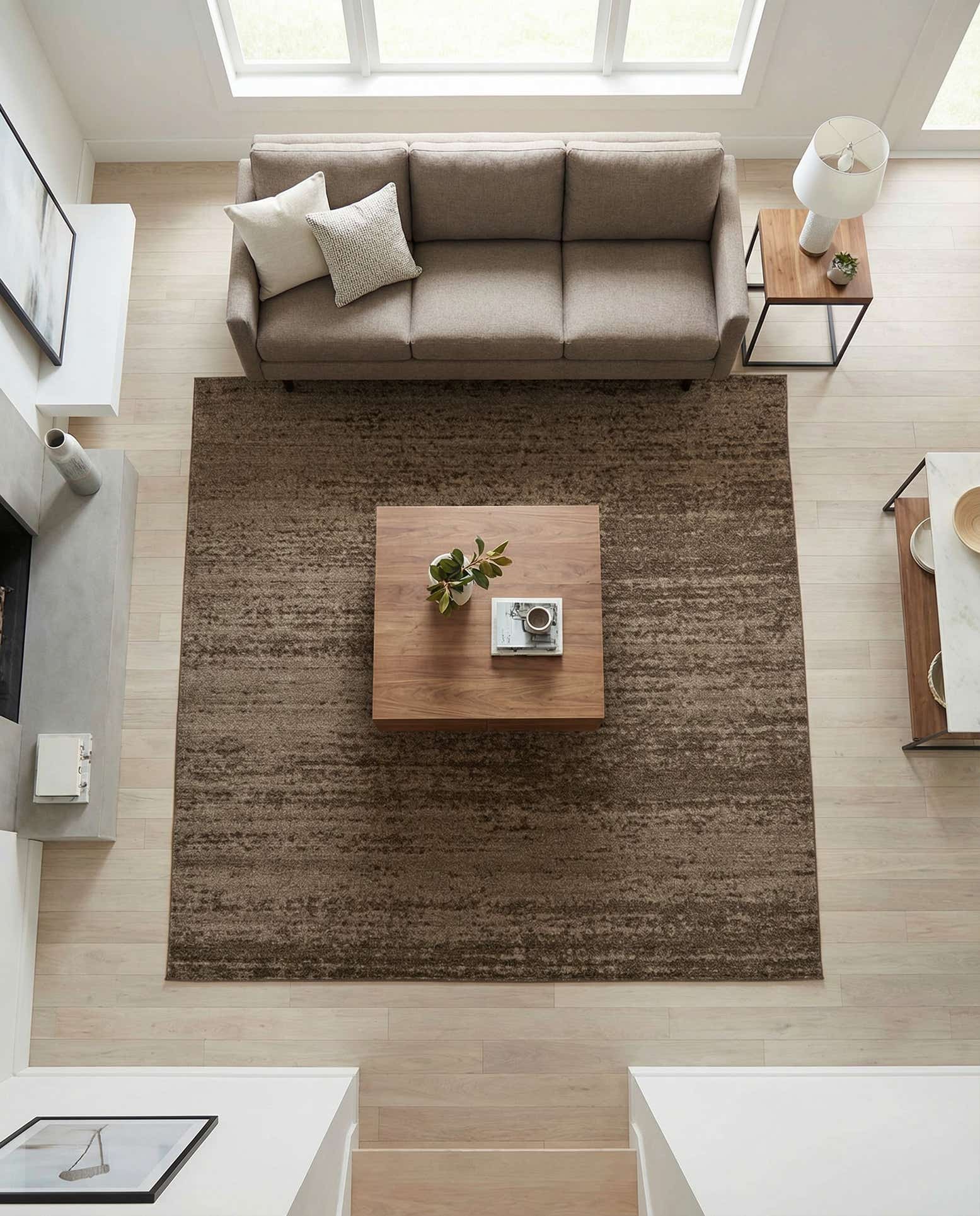7' 10 x 7' 10 Angelica Square Rug