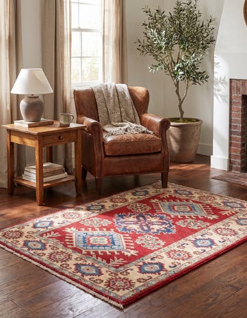2' 9 x 4' Hand Knotted Kazak Rug