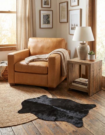 1' 8 x 2' 6 Cowhide Leather Rug
