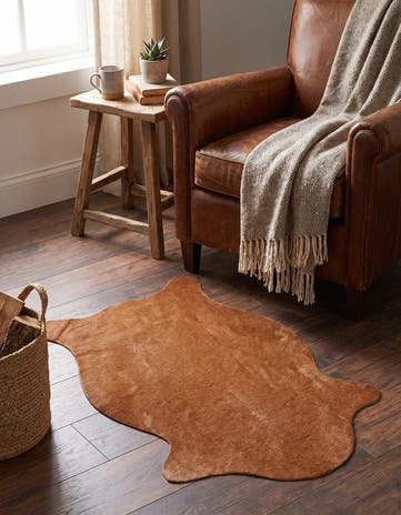 1' 8 x 2' 7 Cowhide Leather Rug