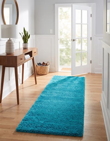 2' 2 x 6' 7 Solid Frieze Runner Rug