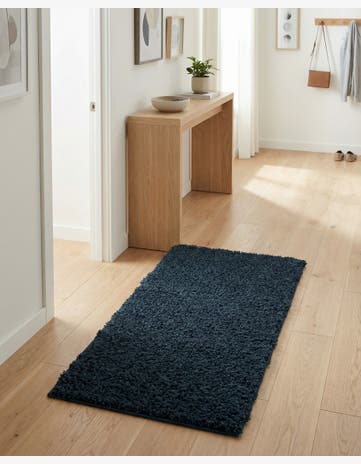 2' x 4' Solid Shag Runner Rug