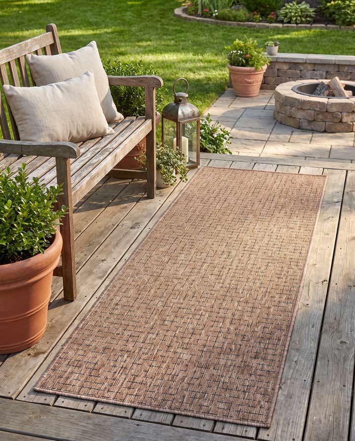 2' x 6' Easy-Clean Checkered Indoor / Outdoor Runner Rug