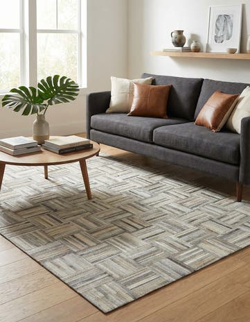 4' 1 x 6' 1 Cowhide Leather Rug