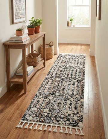 2' x 8' Cherokee Runner Rug